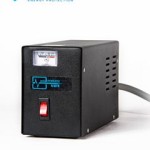 Estabilizador Monofasico ELISE IEDA PODER SAFE, LCR20-4.5%, Solido, 2kVA, 220VAC, 4 Tomas